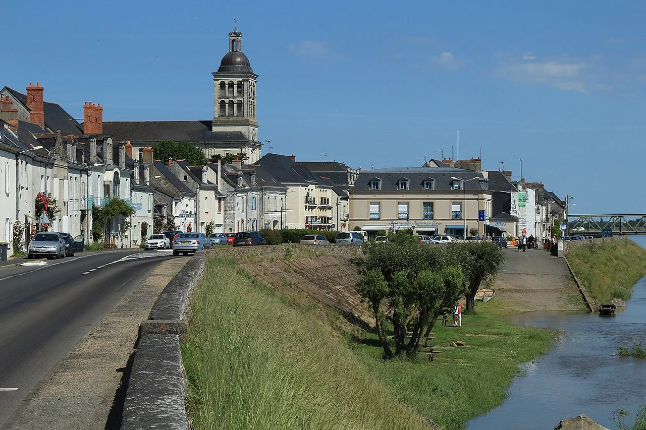 Quai de Saint-Mathurin-sur-Loire, à Loire-Authion